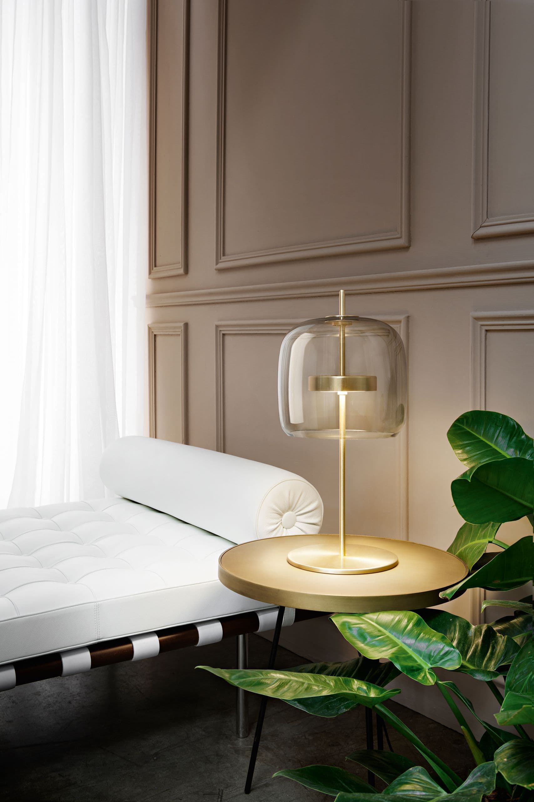 Welcom Vistosi to the showroom!